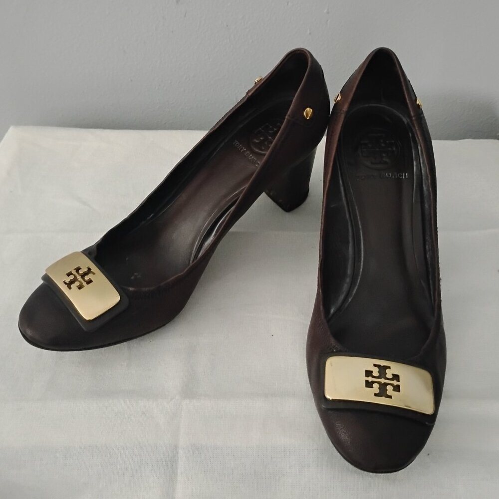 ❤️Tory Burch Chocolate Brown Leather Block-Heel Pumps with Gold Emblem